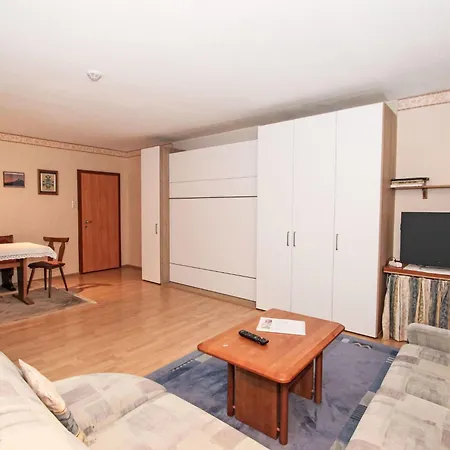 Am Birkenhain-6 By Interhome Daire *